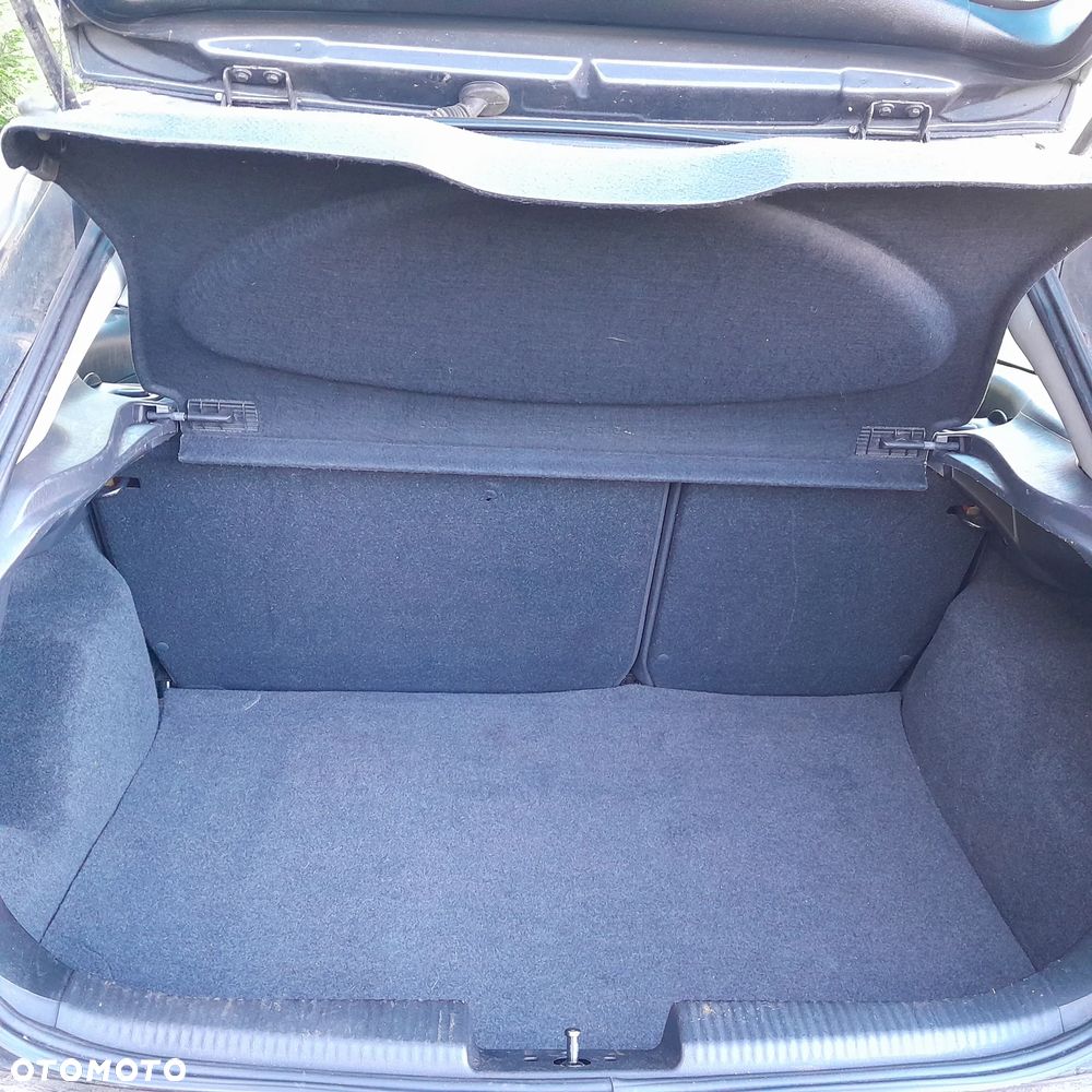 Ford Focus 1.4 Ambiente - 15