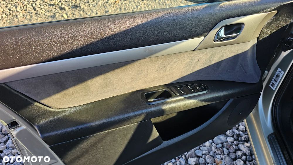 Peugeot 407 2.0 HDi Premium - 14