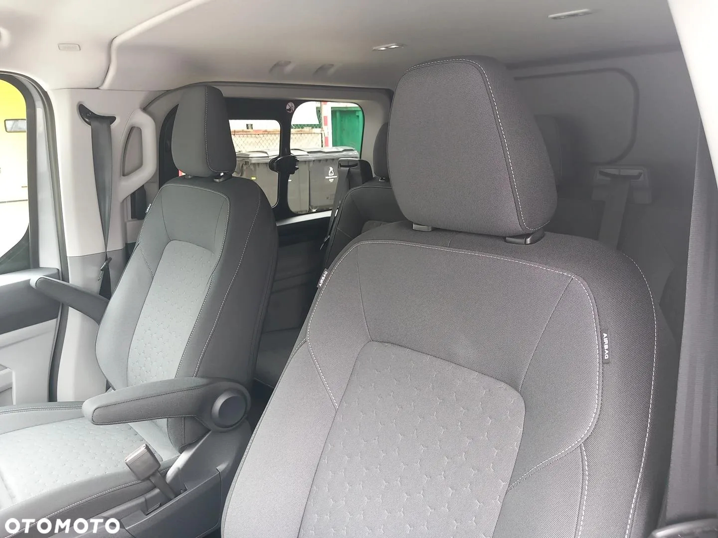 Ford Transit Custom - 11