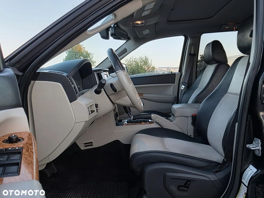 Jeep Grand Cherokee 5.7 V8 HEMI Automatik Overland - 26