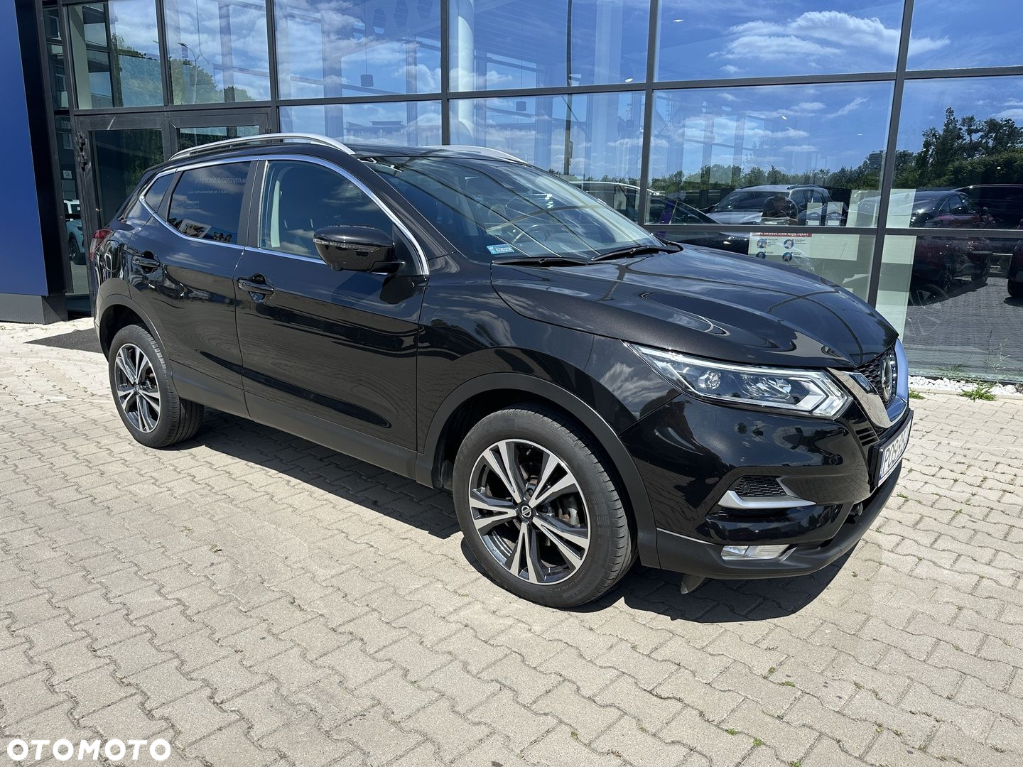 Nissan Qashqai 1.3 DIG-T N-Connecta DCT - 2
