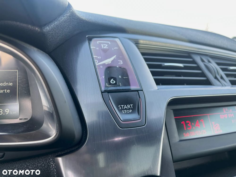 Citroën DS5 e-HDi 110 EGS6 Chic - 18