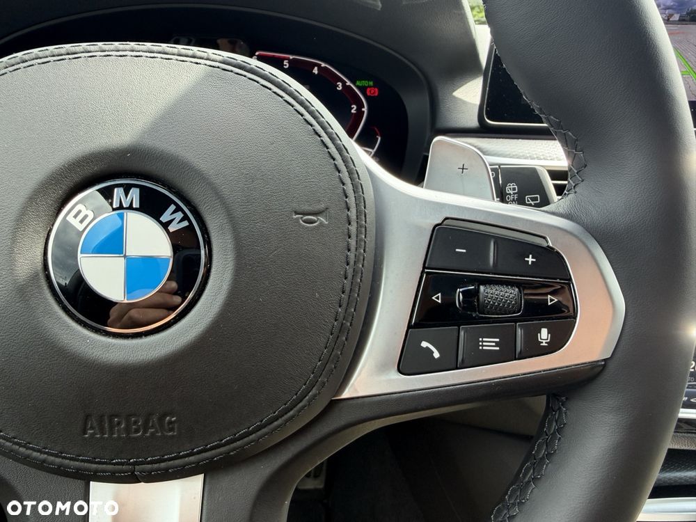 BMW Seria 5 520d xDrive mHEV M Sport sport - 13