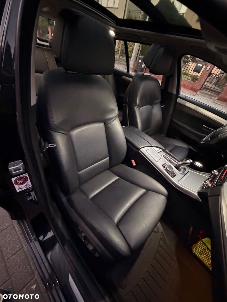BMW Seria 5 530d xDrive Luxury Line - 15