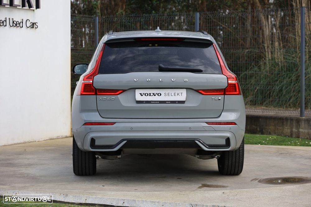 Volvo XC 60 2.0 T6 PHEV Ultra Dark - 4