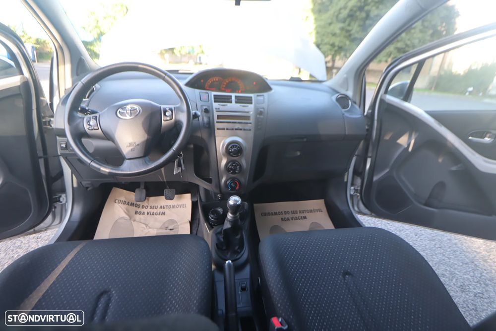 Toyota Yaris 1.0 VVT-i Comfort - 22