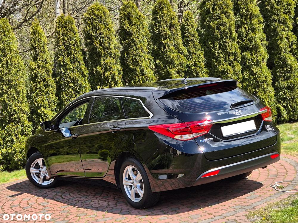 Hyundai i40 Kombi blue 1.7 CRDi Trend - 20