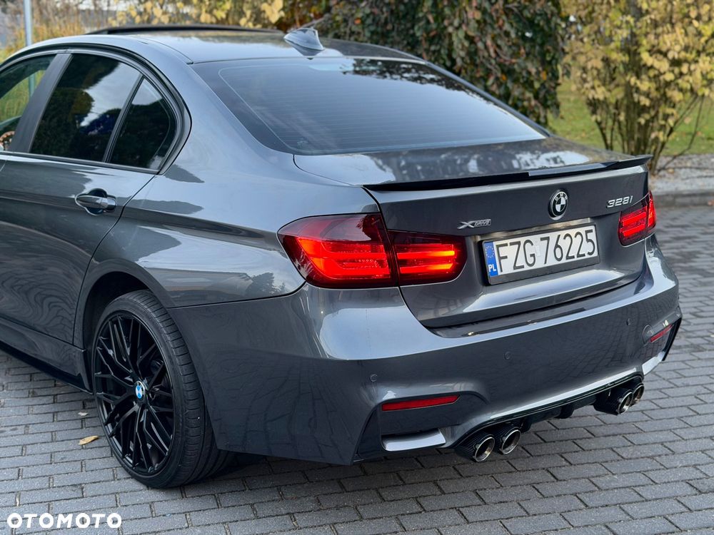 BMW F30 2013 photo 3