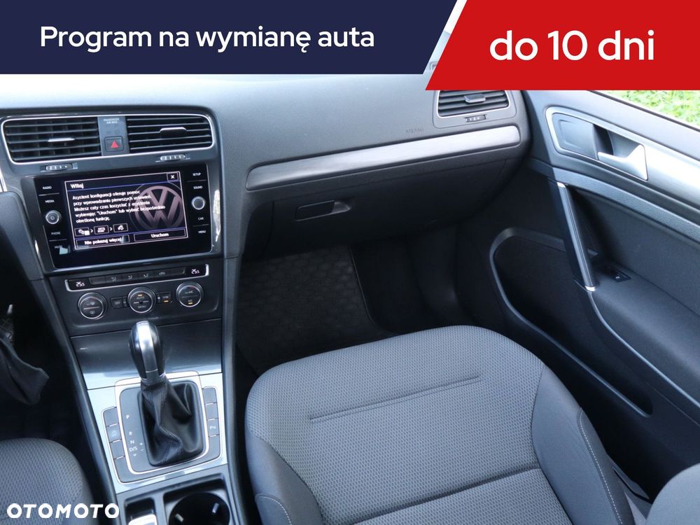 Volkswagen Golf Variant - 10