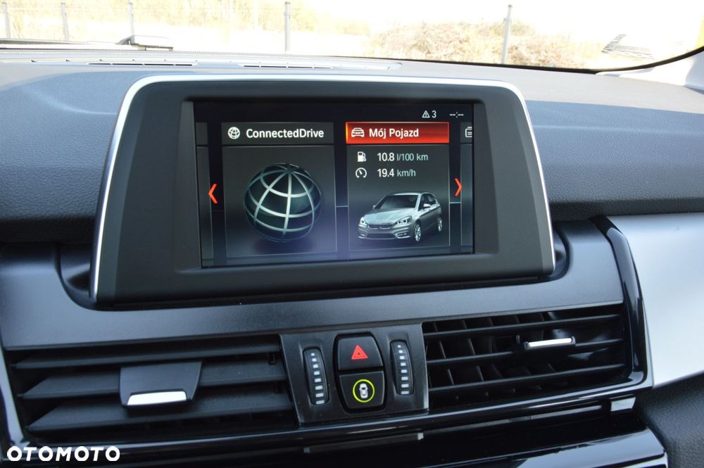 BMW Seria 2 218d - 20