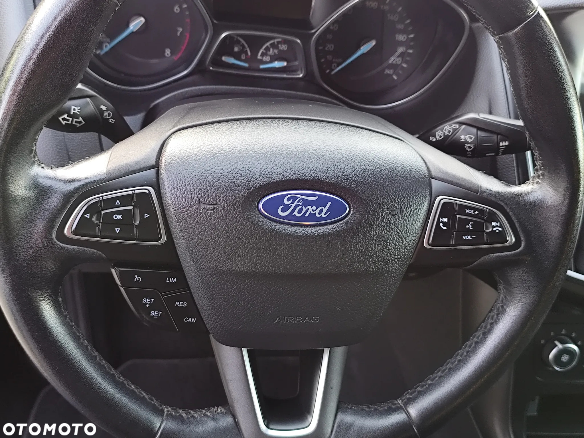 Ford Focus - 11