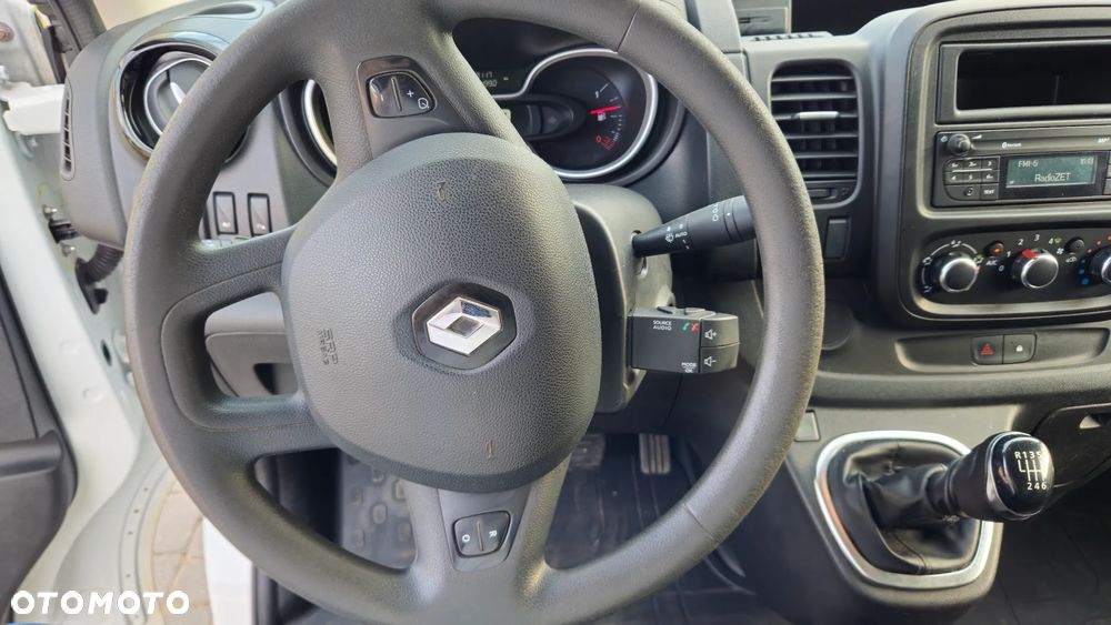 Renault Trafic - 10