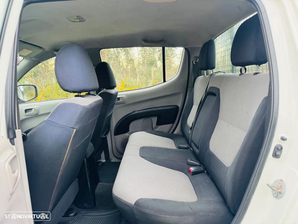 Mitsubishi L200 2.5 DI-D CD Intense AC/JLL - 28