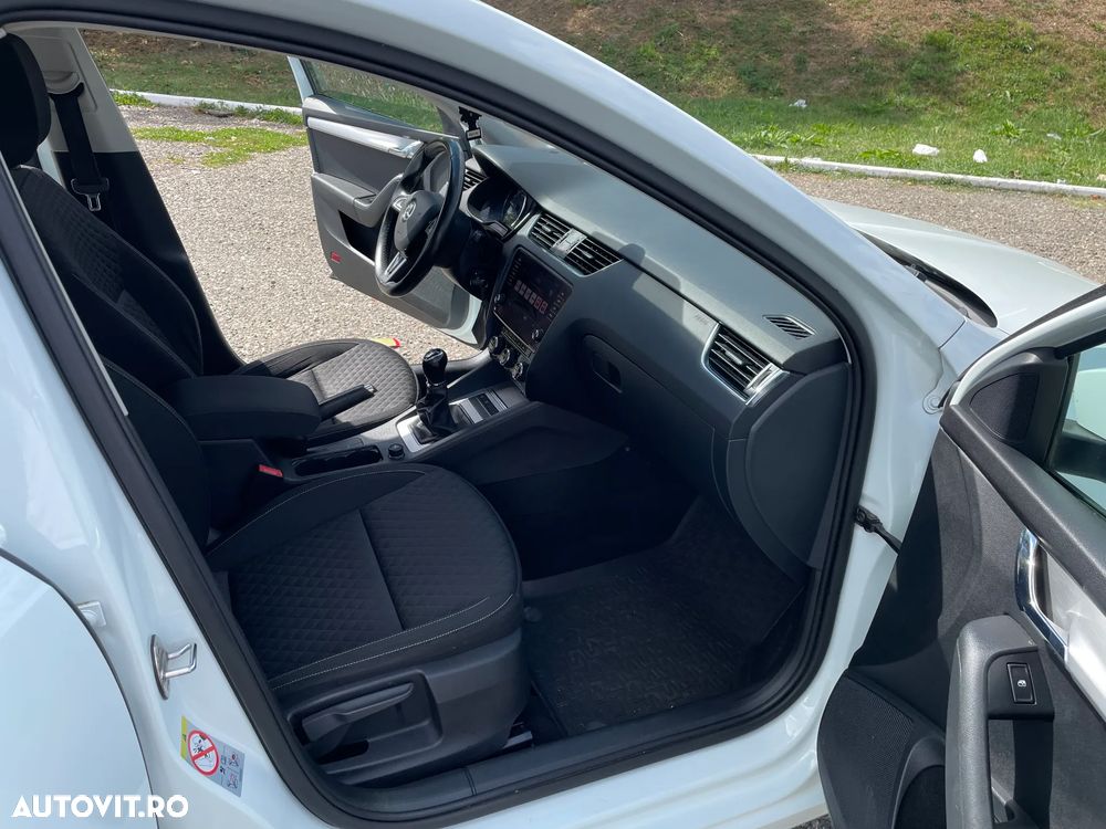 Skoda Octavia 1.6 TDI Drive - 13