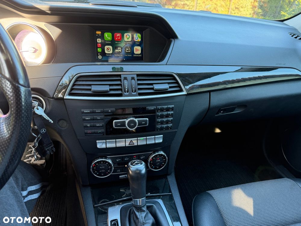 Mercedes-Benz Klasa C 220 CDI 4Matic 7G-TRONIC Avantgarde Edition - 12