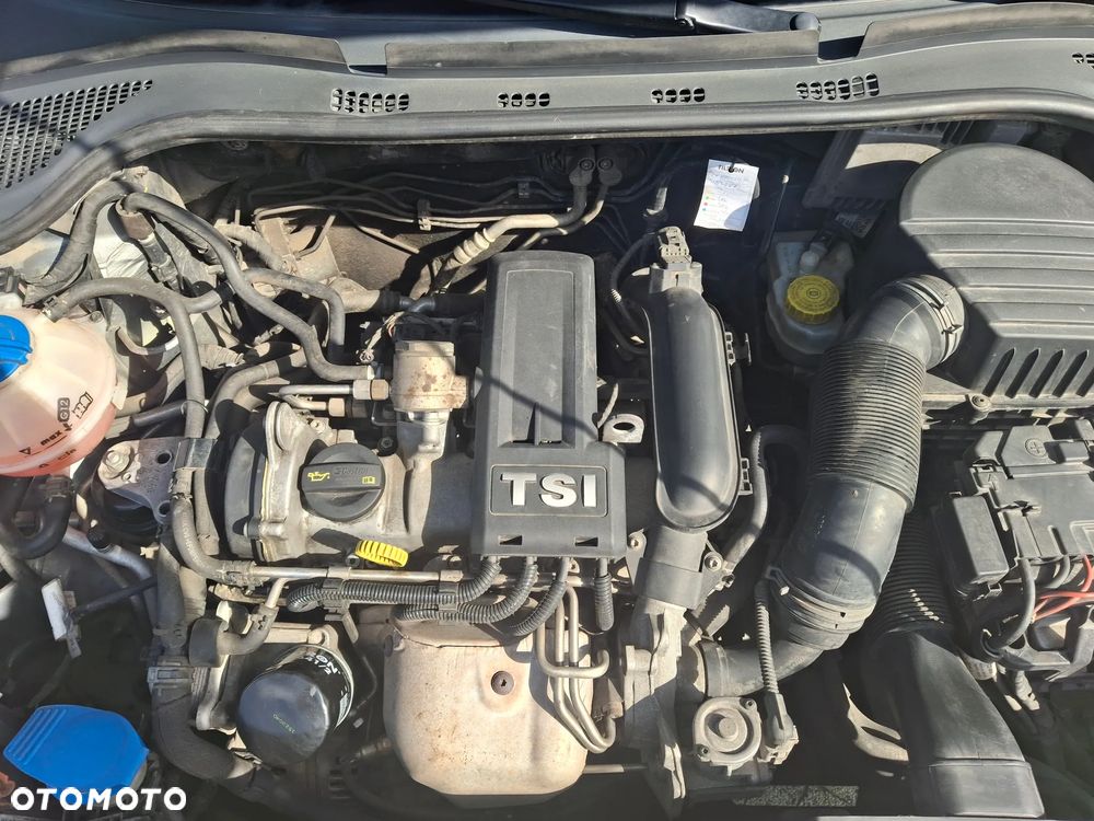 Skoda RAPID 1.2 TSI Ambition - 21