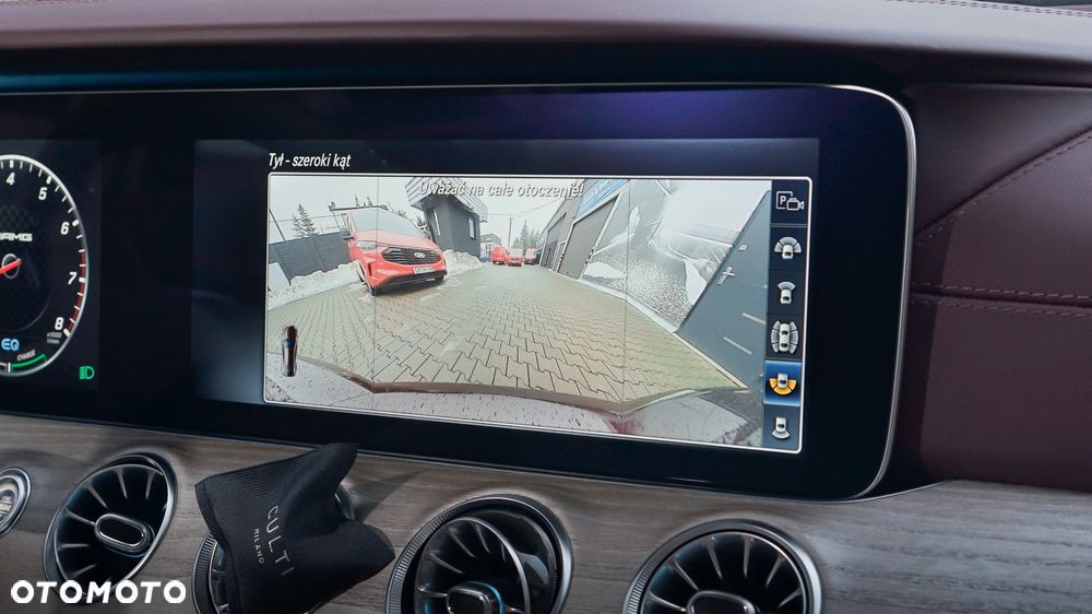 Mercedes-Benz Klasa E - 36