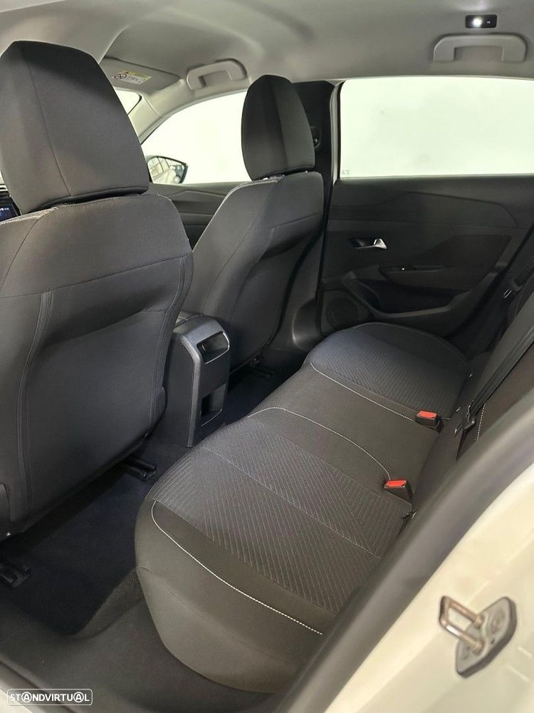 Peugeot 308 1.2 PureTech Active Pack - 12