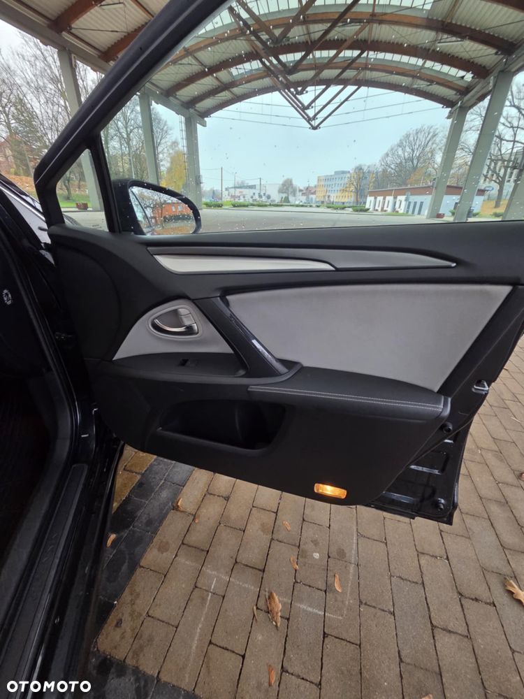 Toyota Avensis 1.8 Premium - 17