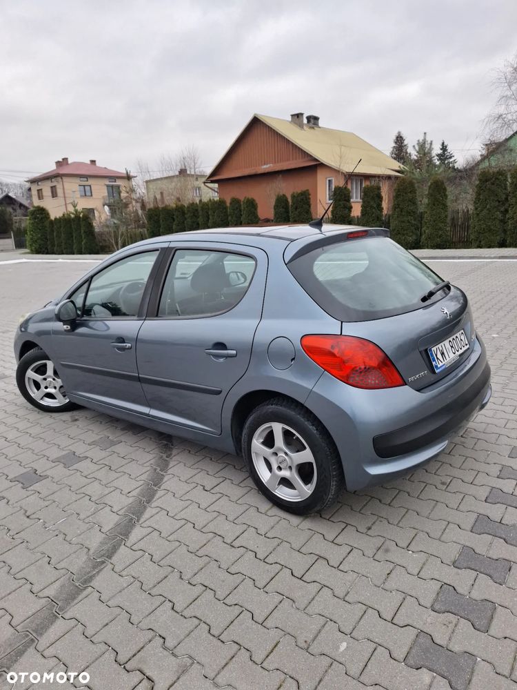 Peugeot 207 - 7