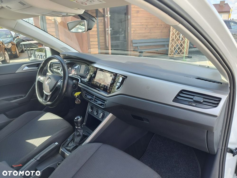 Volkswagen Polo 1.6 TDI SCR Trendline - 19