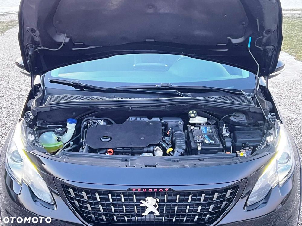 Peugeot 2008 BlueHDi 120 EAT6 Black Edition - 39