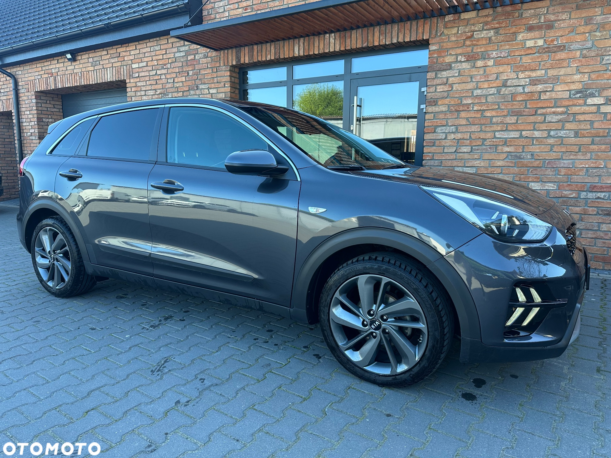 Kia Niro 1.6 GDI Hybrid L Business Line - 4