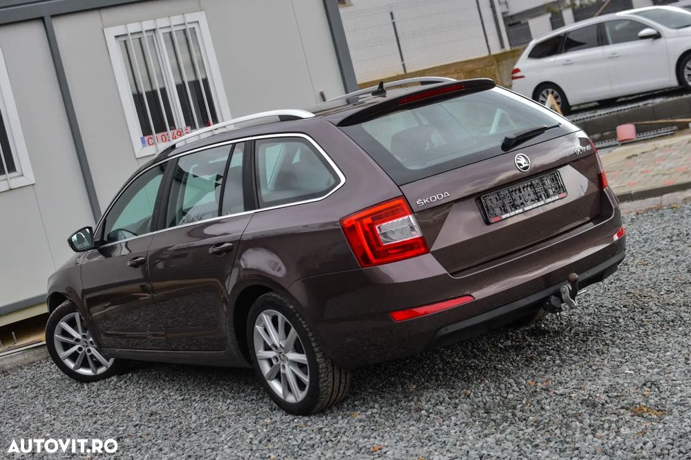 Skoda Octavia 1.6 TDI Elegance DSG - 14