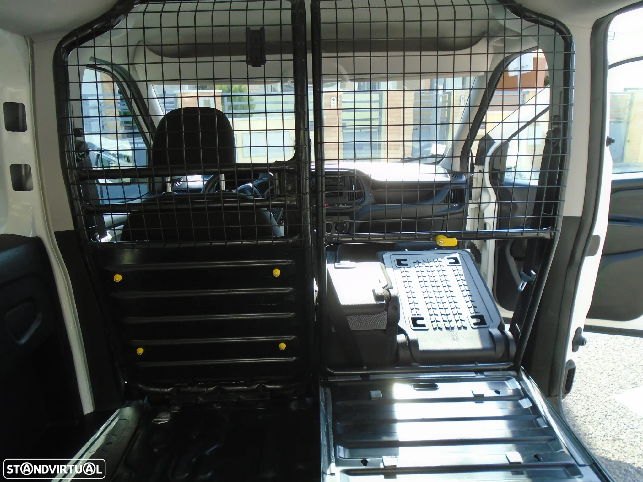 Fiat DOBLO 1.3 M-Jet 3 LUGARES 95 CV IVA DEDUTIVEL-NACIONAL - 18