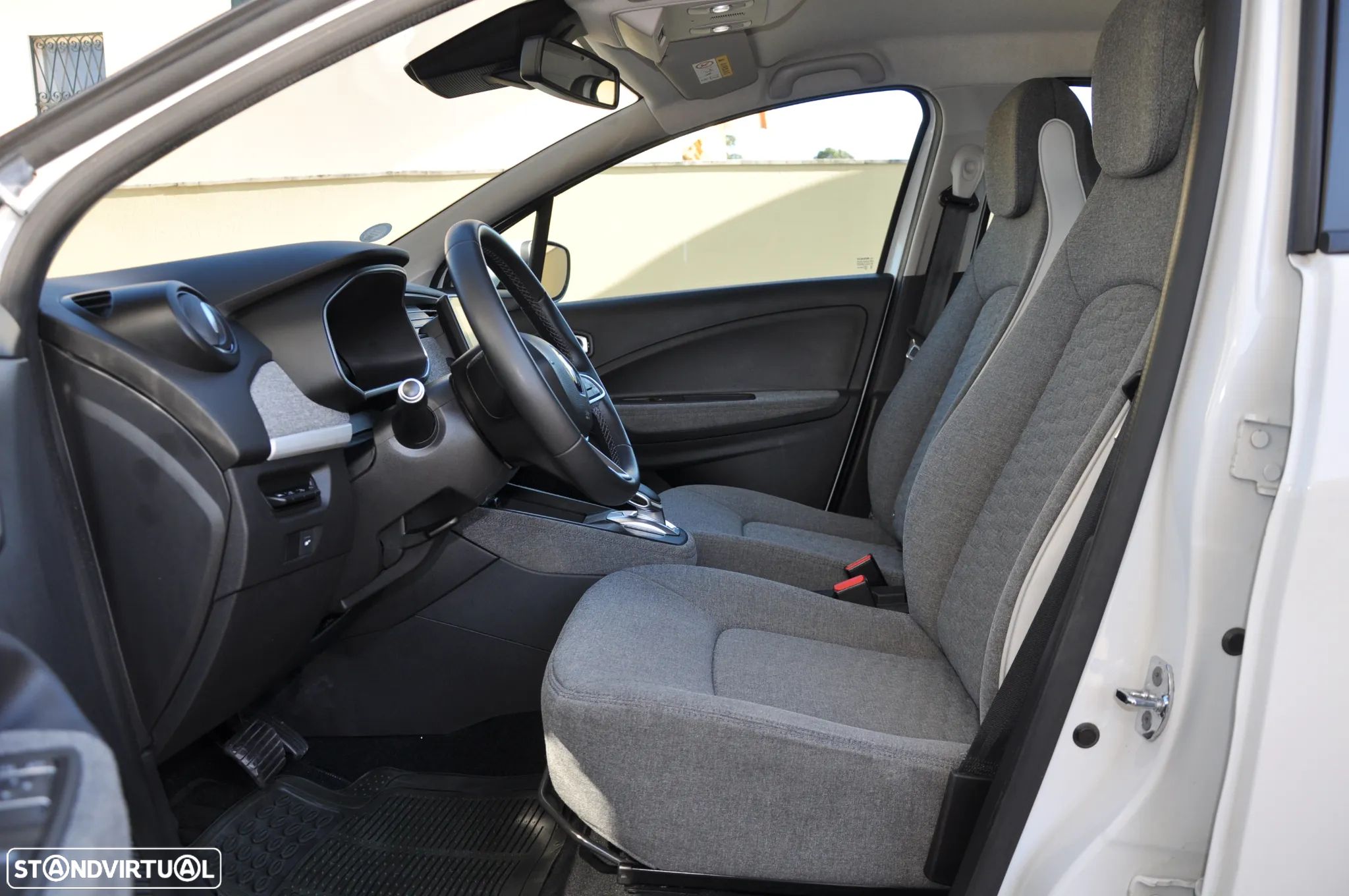 Renault Zoe (c/ Bateria) Zen 50 - 29