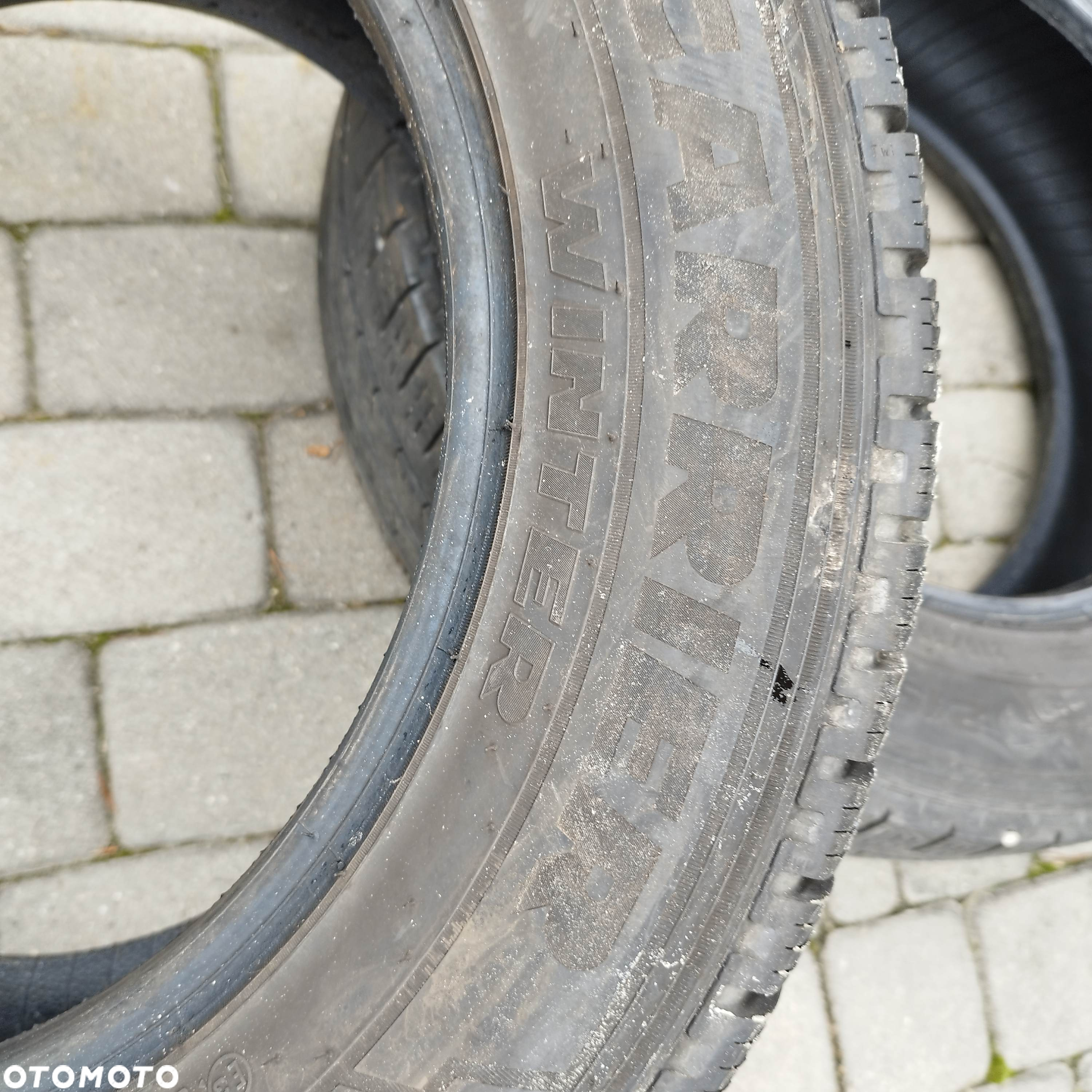 215/65/16 c pirelli carier winter - 4