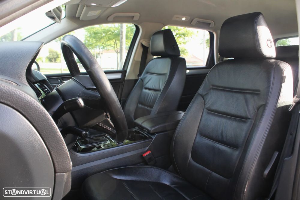 VW Touareg 3.0 TDI V6 - 42