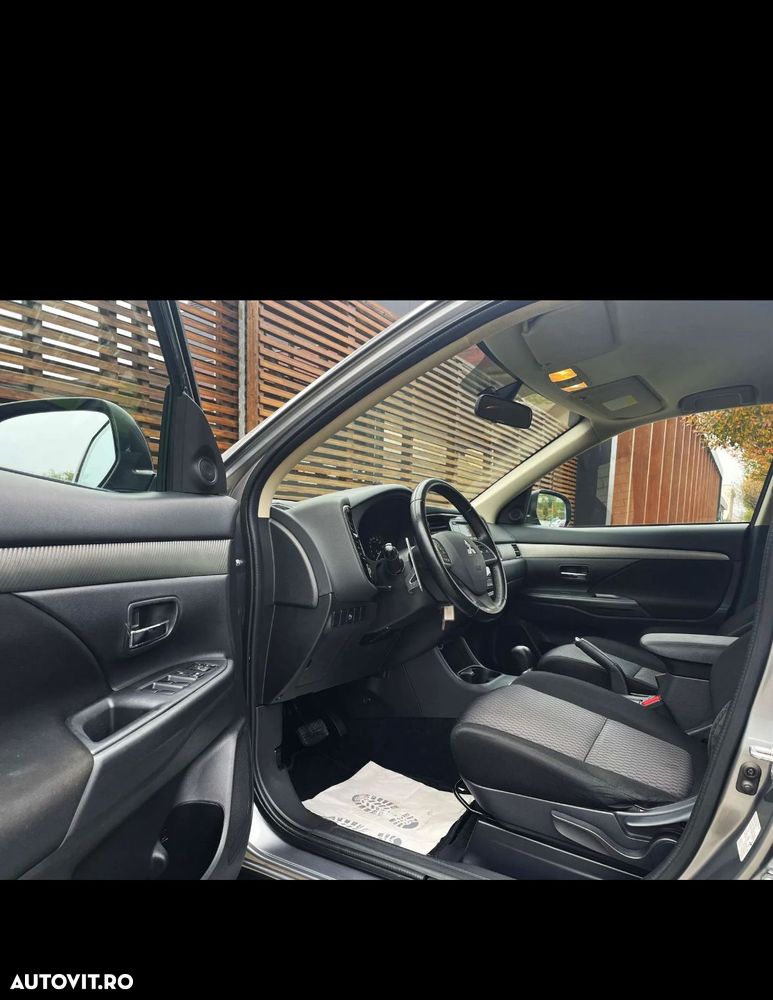 Mitsubishi Outlander 2.2 DI-D 4WD Automatik Plus - 11