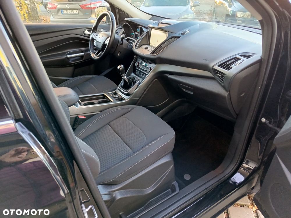 Ford Kuga 1.5 EcoBoost 2x4 Titanium - 10