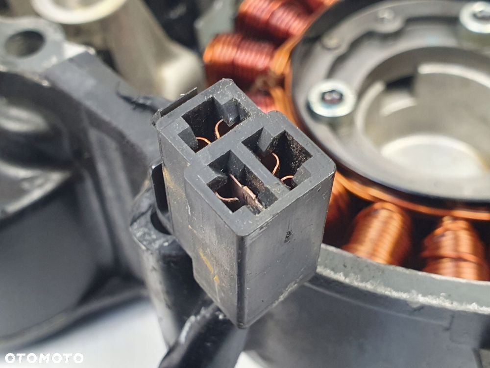 DEKIEL ALTERNATORA POKRYWA Suzuki GSX-R 600 750 GSXR 600 L1-L6 dekielek - 13