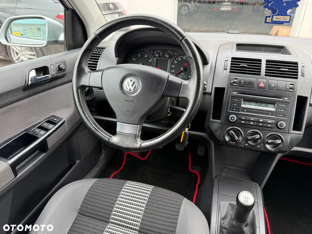 Volkswagen Polo - 18