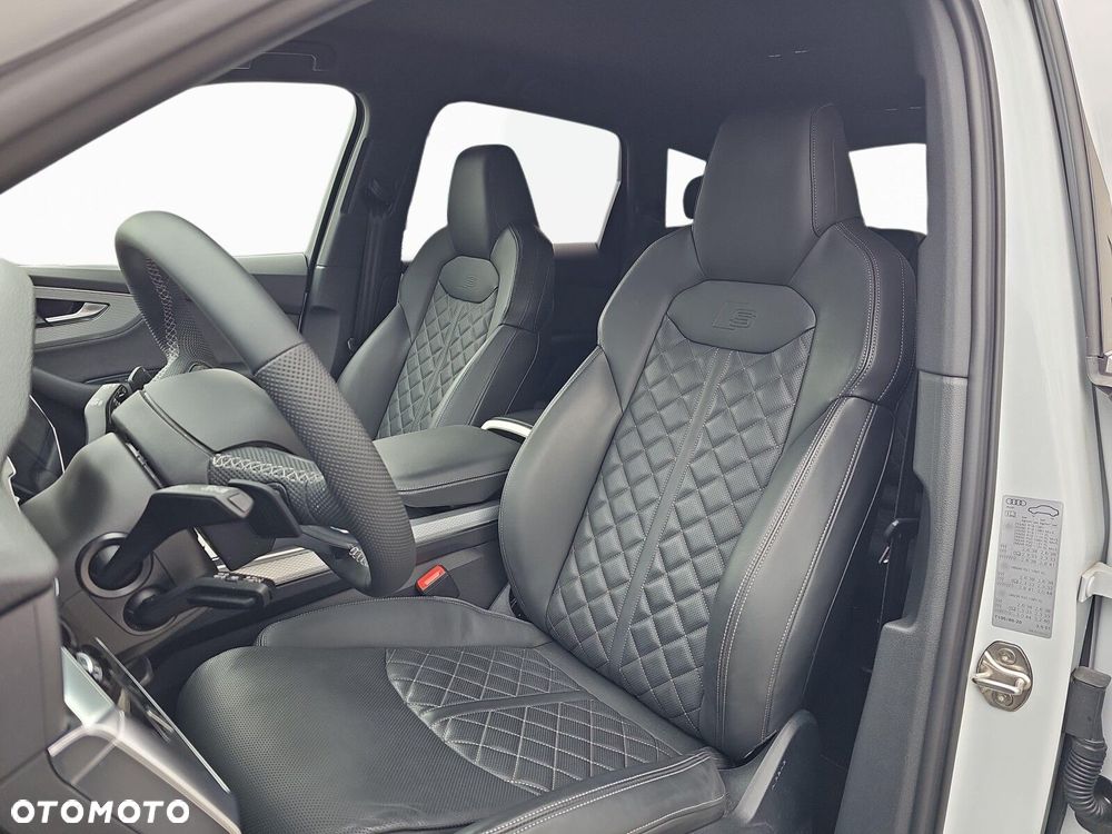 Audi Q7 - 10