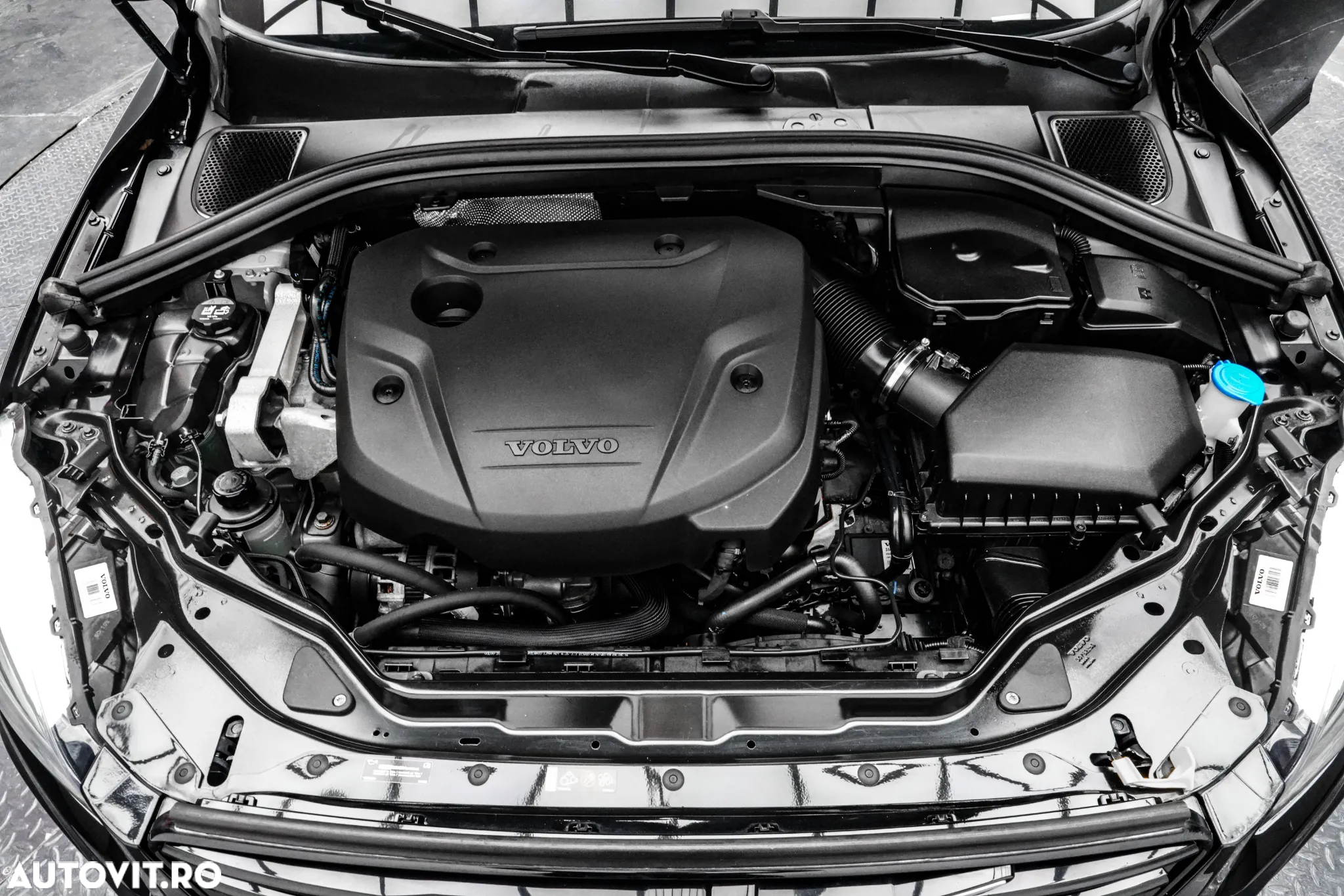 Volvo XC 60 - 24
