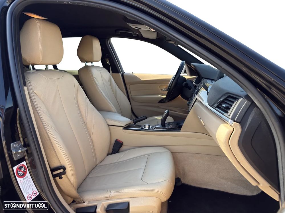 BMW 318 d Auto Line Luxury - 15