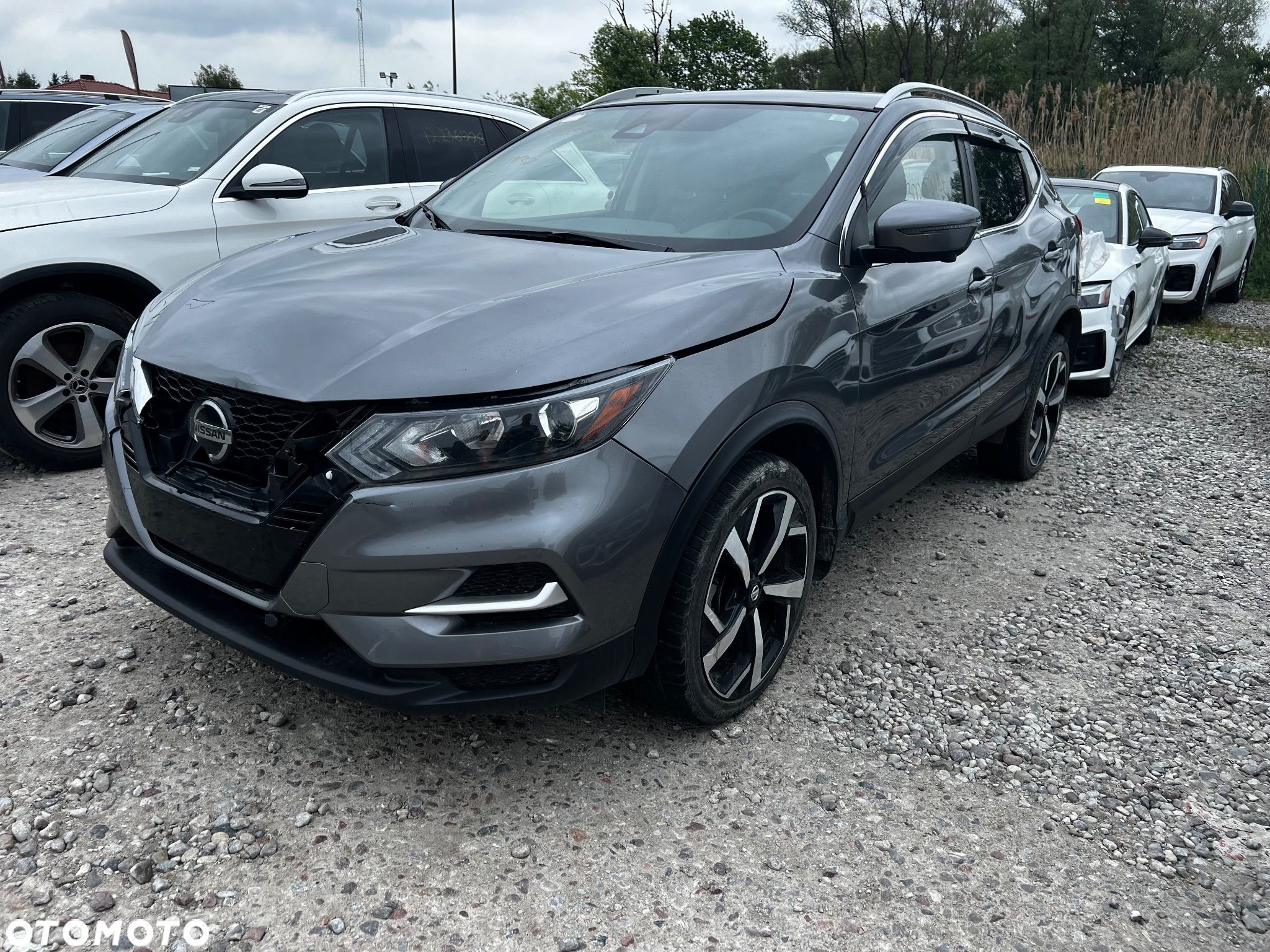 Nissan Qashqai - 1