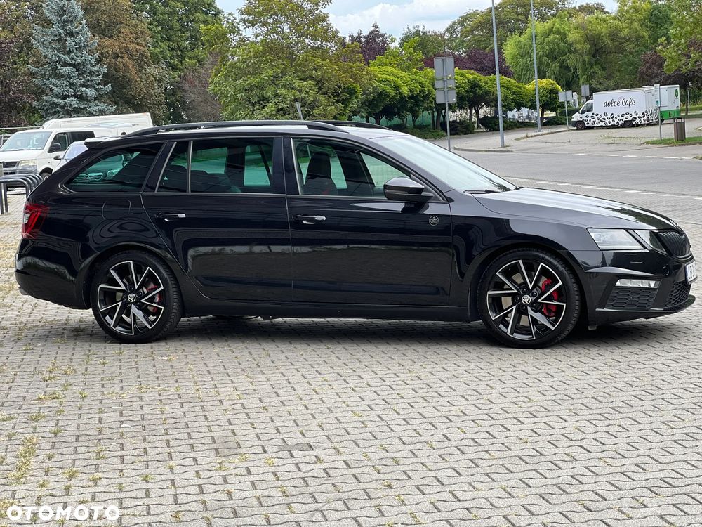 Skoda Octavia 2.0 TSI RS 245 DSG - 25
