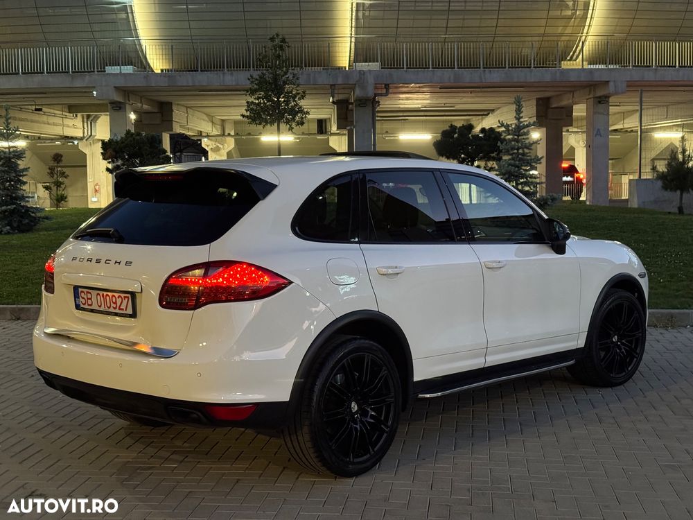 Porsche Cayenne Platinum Edition - 4