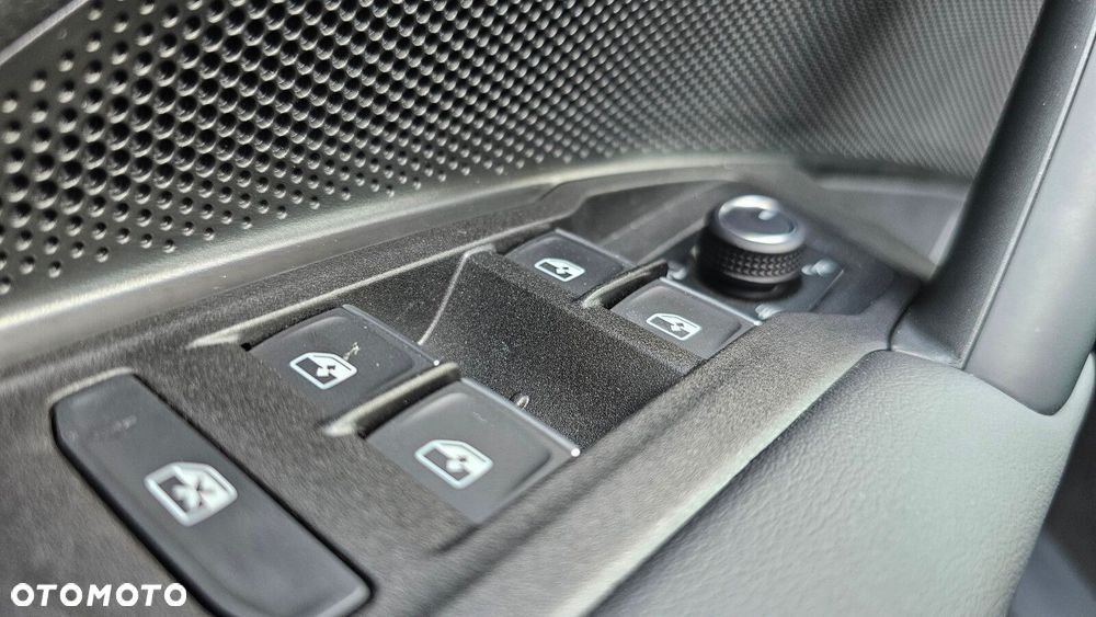 Volkswagen Tiguan - 41