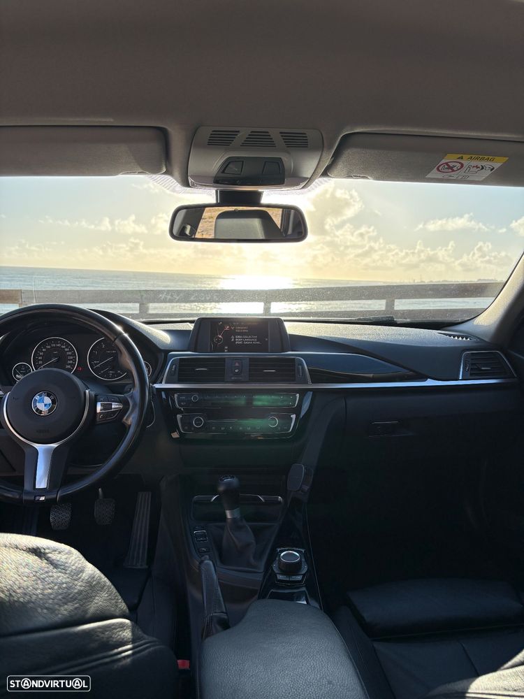 BMW 320 d Line Sport - 10