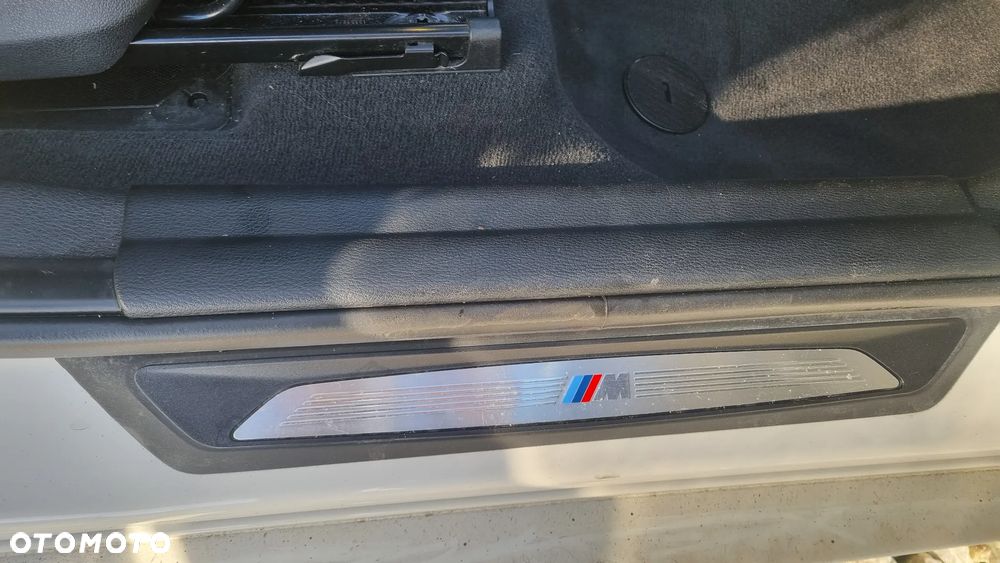 BMW X2 sDrive18i Advantage Plus - 24