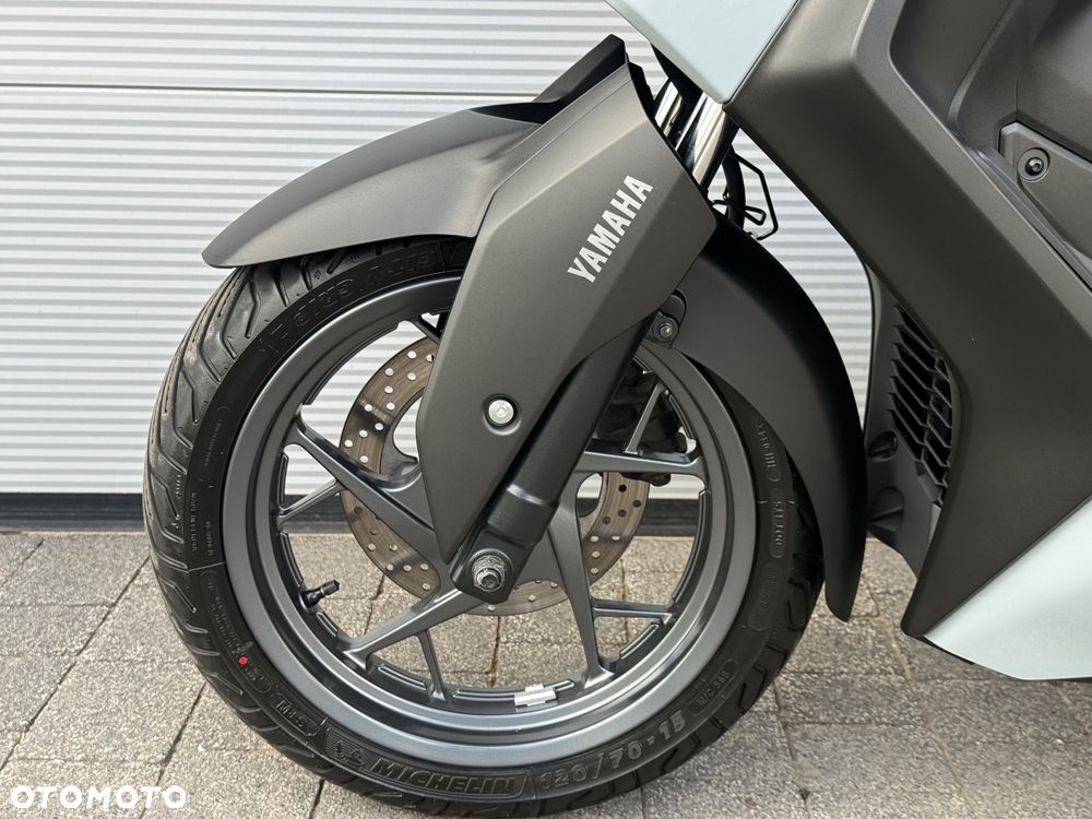 Yamaha X-max - 11