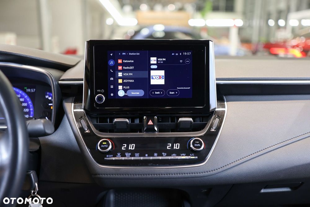 Toyota Corolla - 25