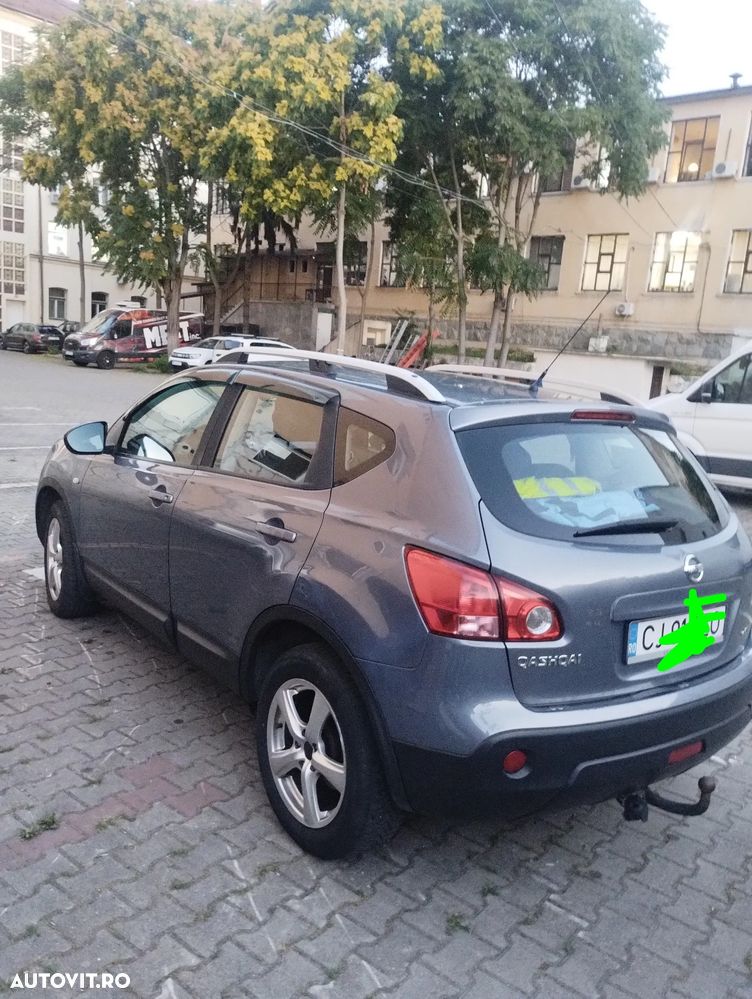 Nissan Qashqai - 2