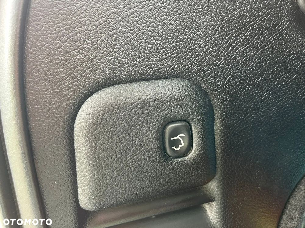Jeep Grand Cherokee - 29