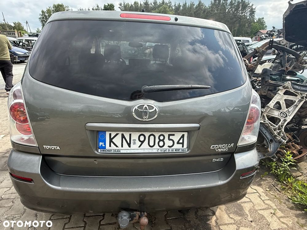 Klapa Bagażnika Toyota Corolla Verso - 1